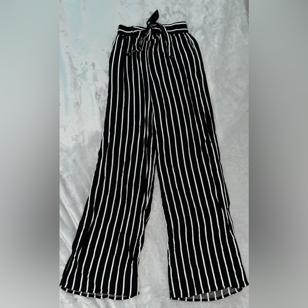 flowy stripped pants